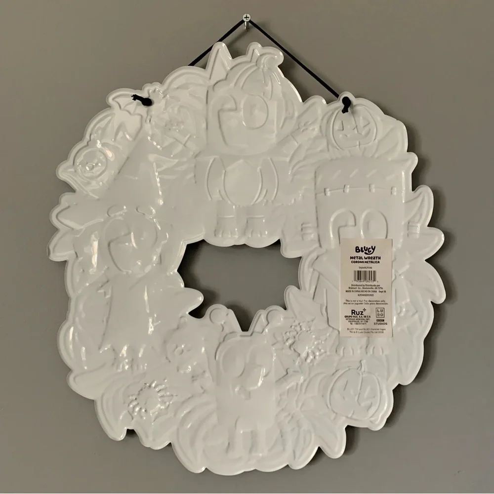 NWT. BLUEY 15” Halloween Wreath